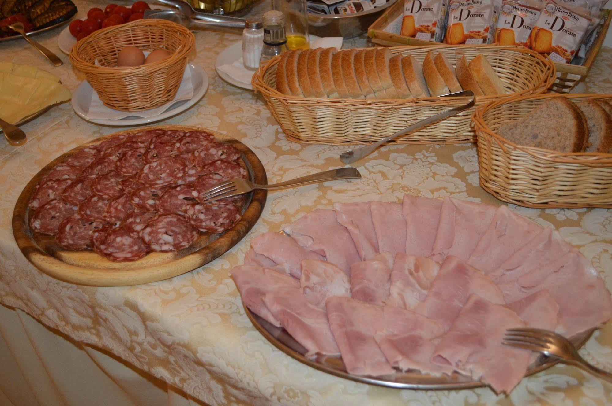 B&B Palazzo Pisani Amalfi Bagian luar foto